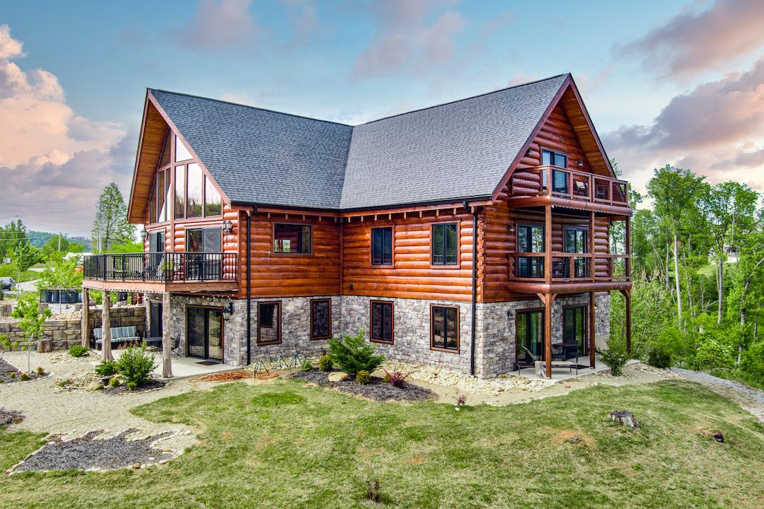 photo of a chink style traditiona square log cabin